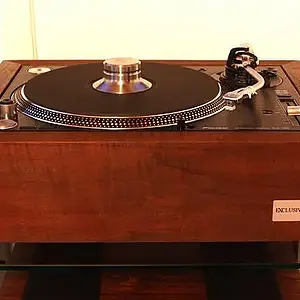 Pioneer Exclusive P1000