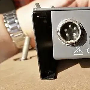 Ich suche ein Kabel.