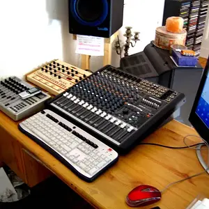 studio01.jpg