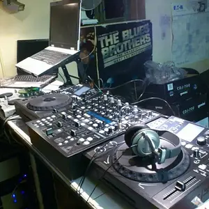 CDJ 700 1.jpg