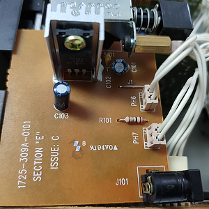 Vestax-Pmc-05-Pro-II-2-Main-Power 2 WK_klein.jpg