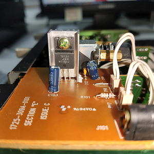 Vestax-Pmc-05-Pro-II-2-Main-Power IC WK_klein.jpg