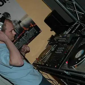 DSC_0016 (Small).JPG