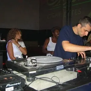 DJ DEEP & LIL LOUIS @ 3001, 12.08.2005 (2)-1.jpg