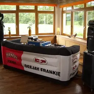 DJ Frankie Konsole 4.JPG