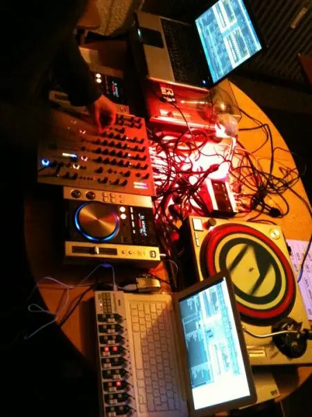 12270-168898 191435100871803 100000159446943 791745 5199337 N