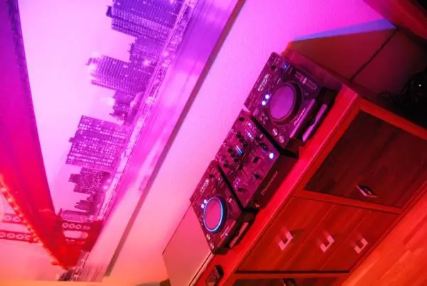 18298-32571 1261743794862 1567724984 30574009 4428214 N