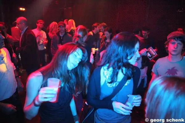 6887-l 0dd91664d7e045aabdd8562c25f72192