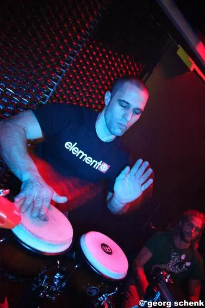 6887-l E7929120bb164d7d9c4f3cda8f269c0b