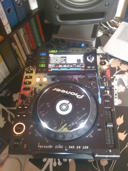 Cdj 2000