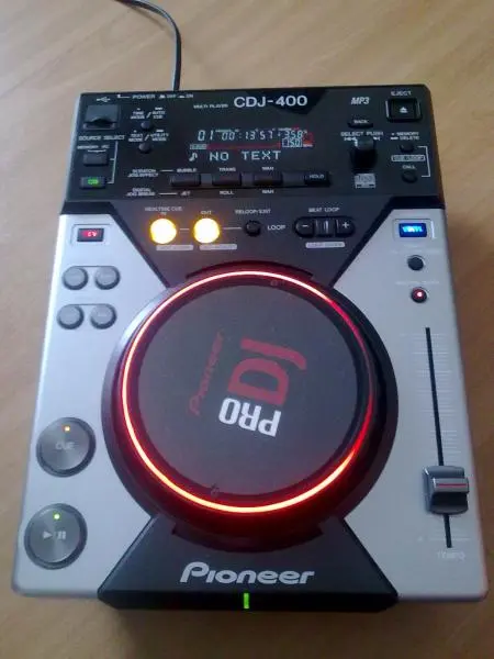 Cdj 400