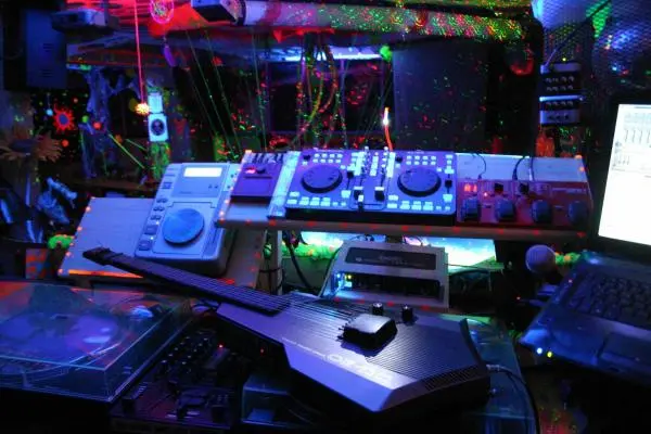 Devil's Garden Deko Equipment Licht