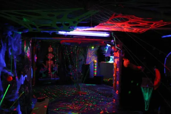 Devil's Garden Deko Equipment Licht