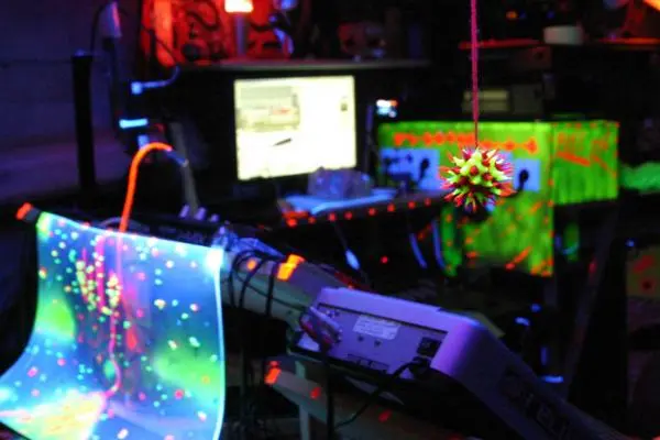 Devil's Garden Deko Equipment Licht