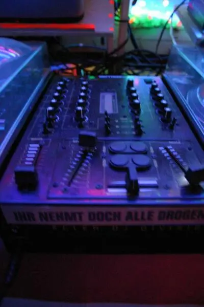 Devil's Garden Deko Equipment Licht