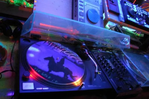 Devil's Garden Deko Equipment Licht