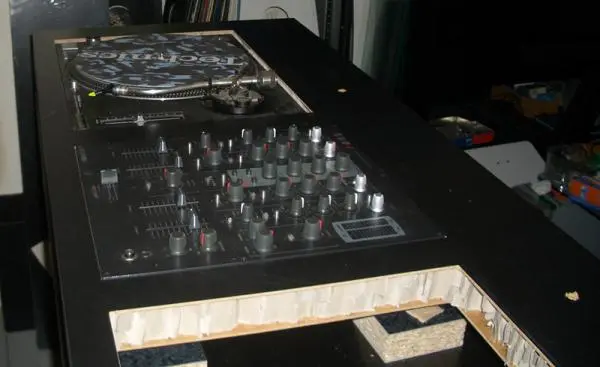 Dj Pult -- Expedit Mod