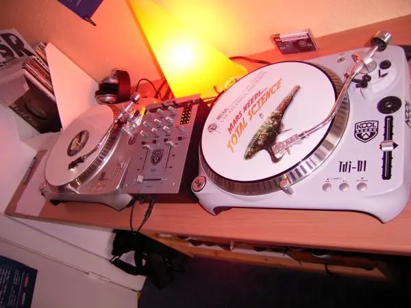 DJ Set illuminated II