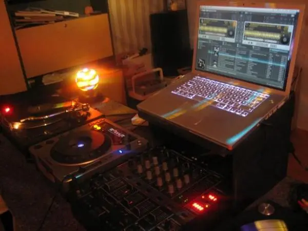 Endlich: Traktor Scratch