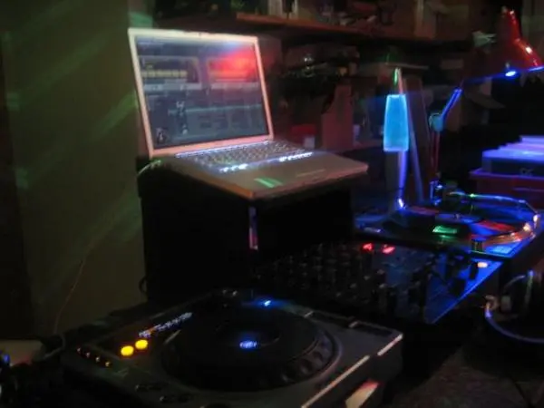 Endlich: Traktor Scratch