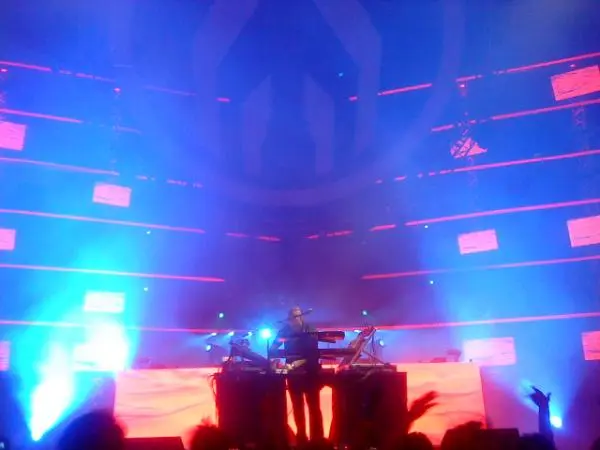 Mayday 2009 - Massive Moments