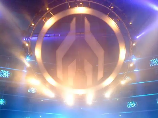 Mayday 2009 - Massive Moments