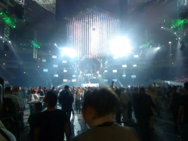 Mayday 2009 - Massive Moments