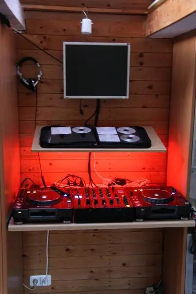 Neues Pult / Neuer Krams