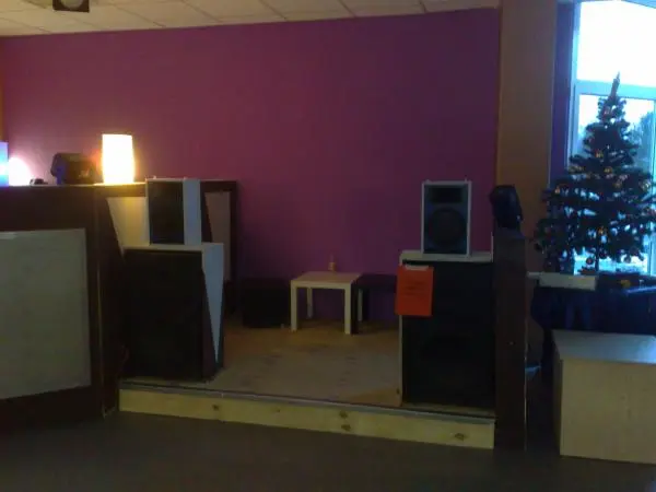 Neus Dj-pult Bau Dez 2009