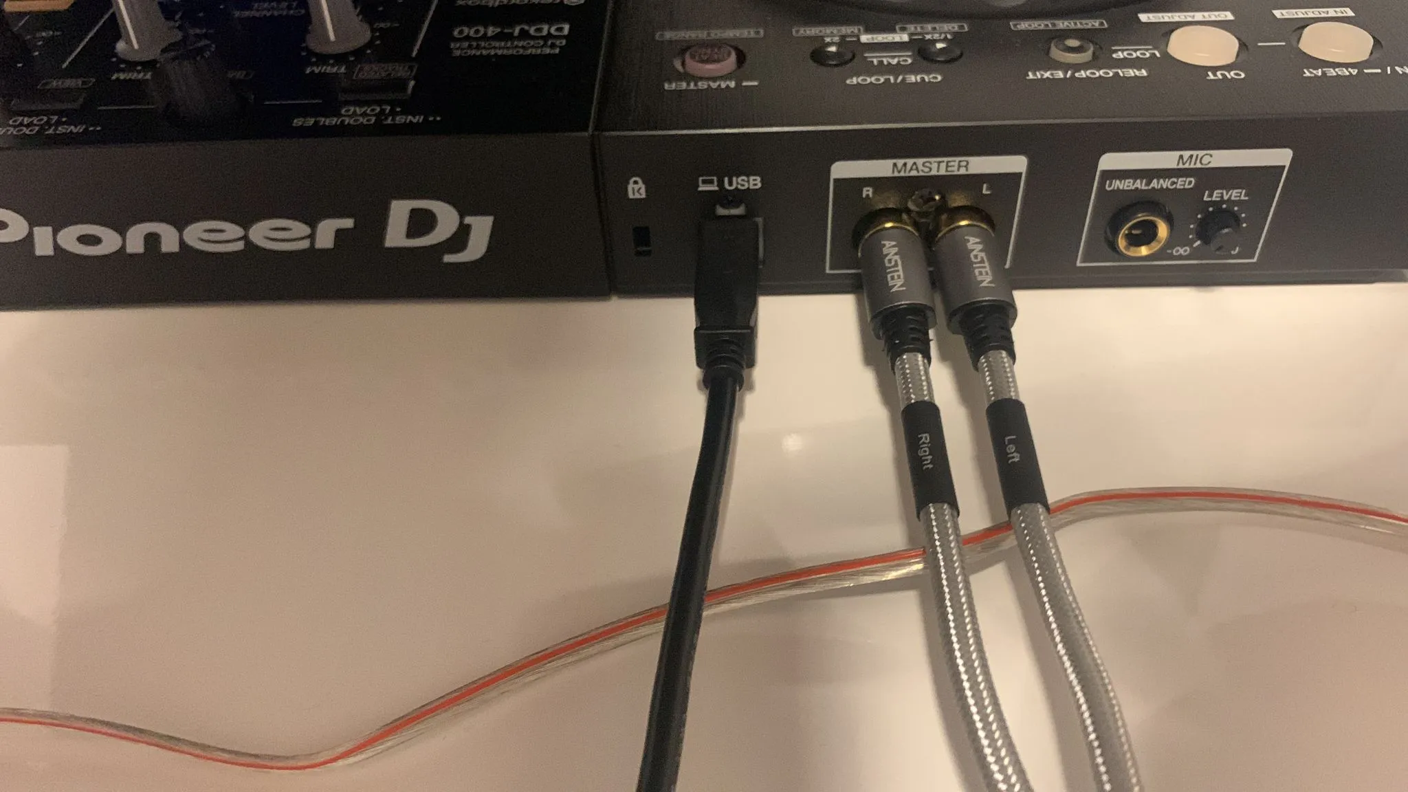 Pioneer eingang usb und cinch.jpeg