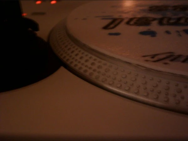 plattenspieler 009klein.jpg