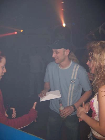 SIEGEREHRUNG PLATZ3.jpg