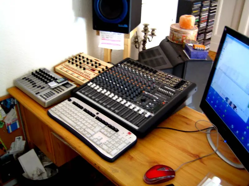 studio01.jpg