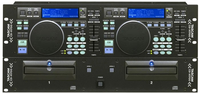 TASCAM_CDX1700.jpg