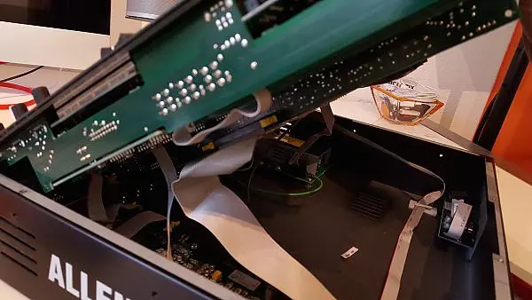 Zerlegung A&amp;H Xone 4d